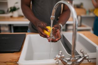 Best materials for kitchen sinks